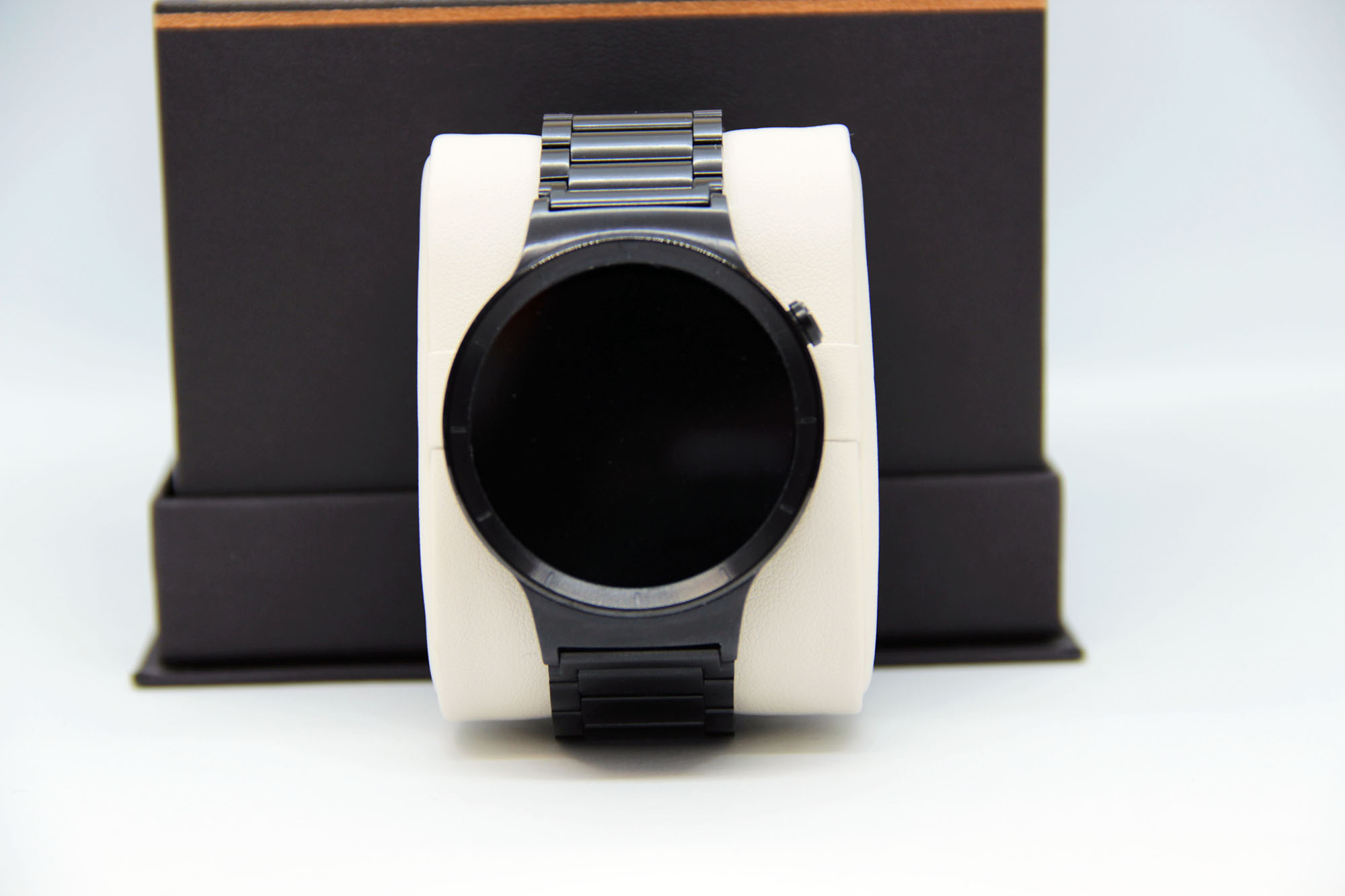 Huawei Watch Active (черный) Фото Huawei Watch Active (черный)