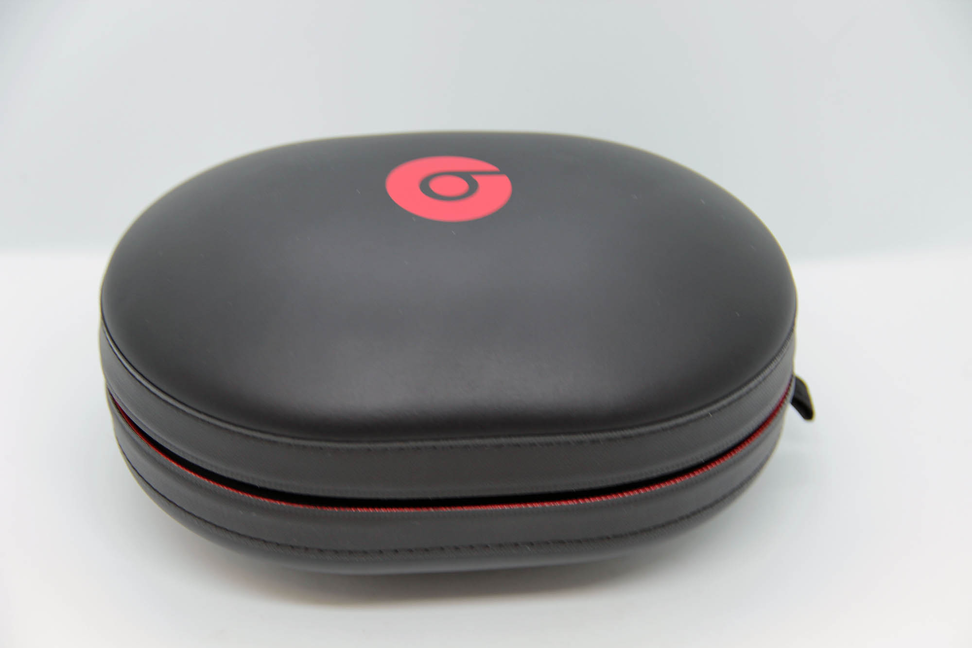Beats Studio 3 Wireless (черный) Фото Beats Studio 3 Wireless (черный)